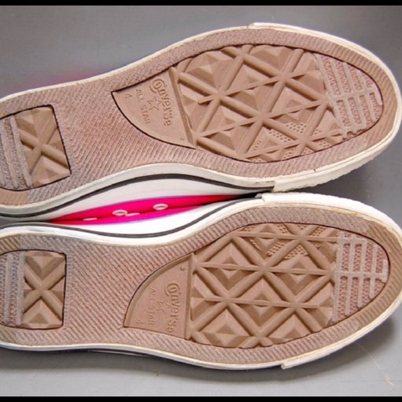 EUC- Low OX Converse All Star - Picture 2 of 6